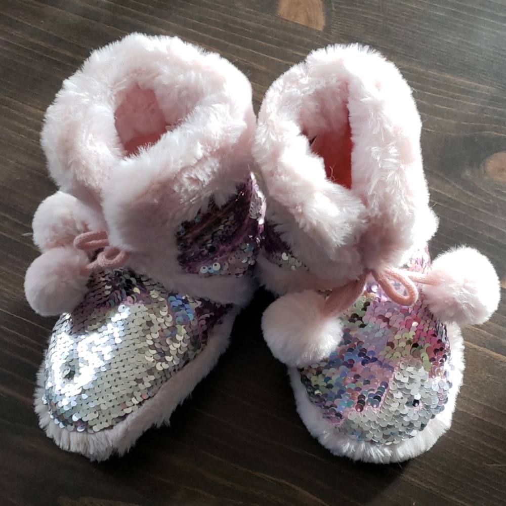 Pink sequins boot sleepers